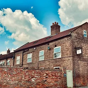 Maypole Farm, Cawood Selby